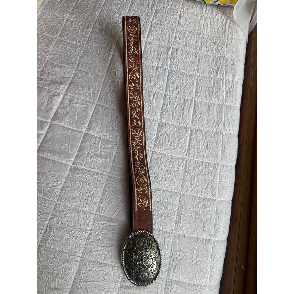 Brown Western Cowgirl Belt Cream Floral Embroidery Silver Engraved Buckle